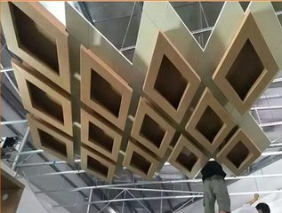 衝（chōng）孔鋁單（dān）板之燈光槽開孔問題解（jiě）析